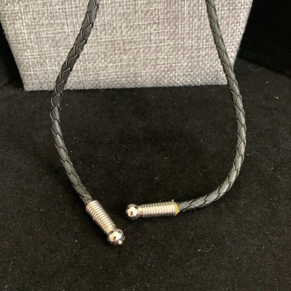 Vintage Silver Tone & Black Adjustable Bolero Tie (sliding pendant) 32” - Picture 4 of 4